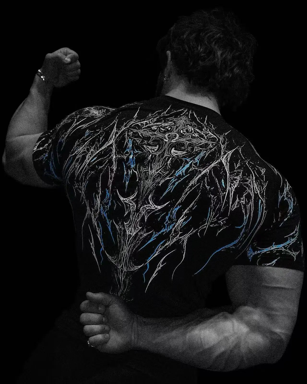 T-shirt de compression homme Void Tech Immortal, maille technique pour la musculation.