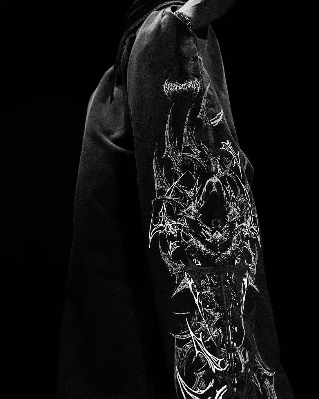 Pantalon de jogging coupe droite homme Deathkeeper, coloris noir delave, tissu respirant pour l entrainement.