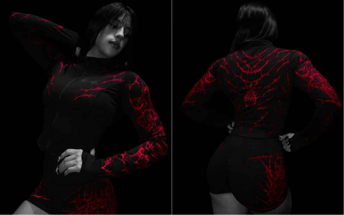 Veste courte de sport zippée à motifs Breathedivinity — Noir et rouge — motif ramifié