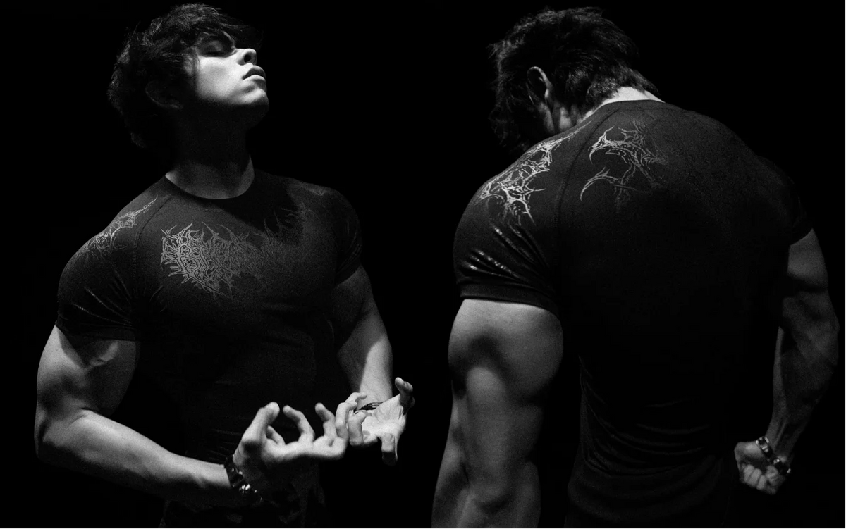 T-shirt de compression à motif organique Breathedivinity — Noir et gris foncé